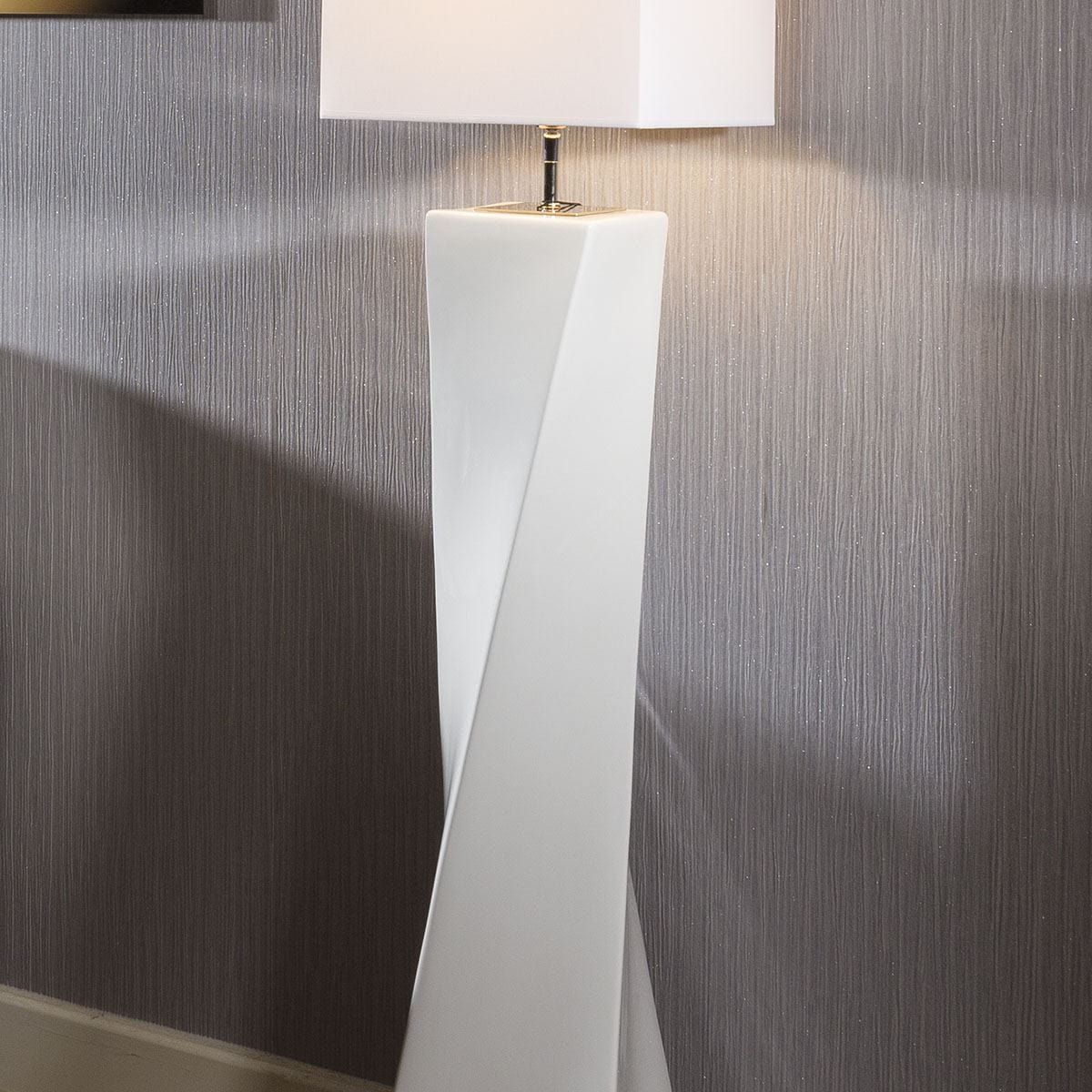 Envy Lighting Designer Standard Floor Lamp Large ceramic White Twiss