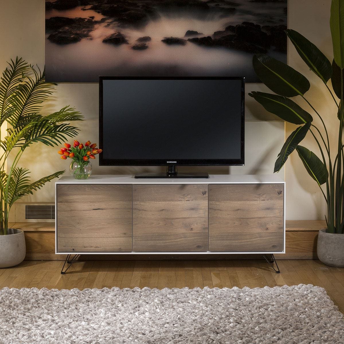 ExDisplay Luxury TV Cabinet / Low Sideboard White with Antique Oak Doors 2 Door