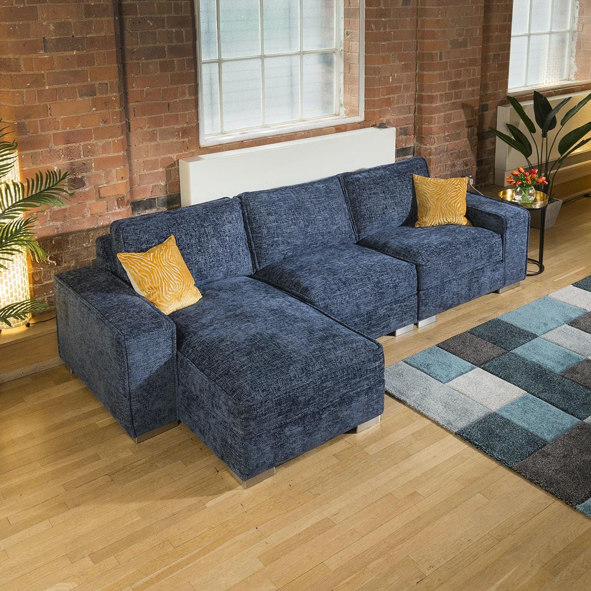 Luxury Large Modern Comfy 4 Seater & Chaise Many Colours & Fabrics 2L