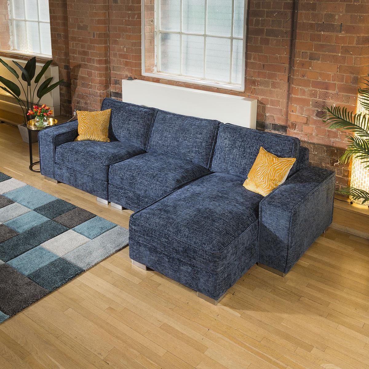 Luxury Large Modern Comfy 4 Seater & Chaise Many Colours & Fabrics 2R