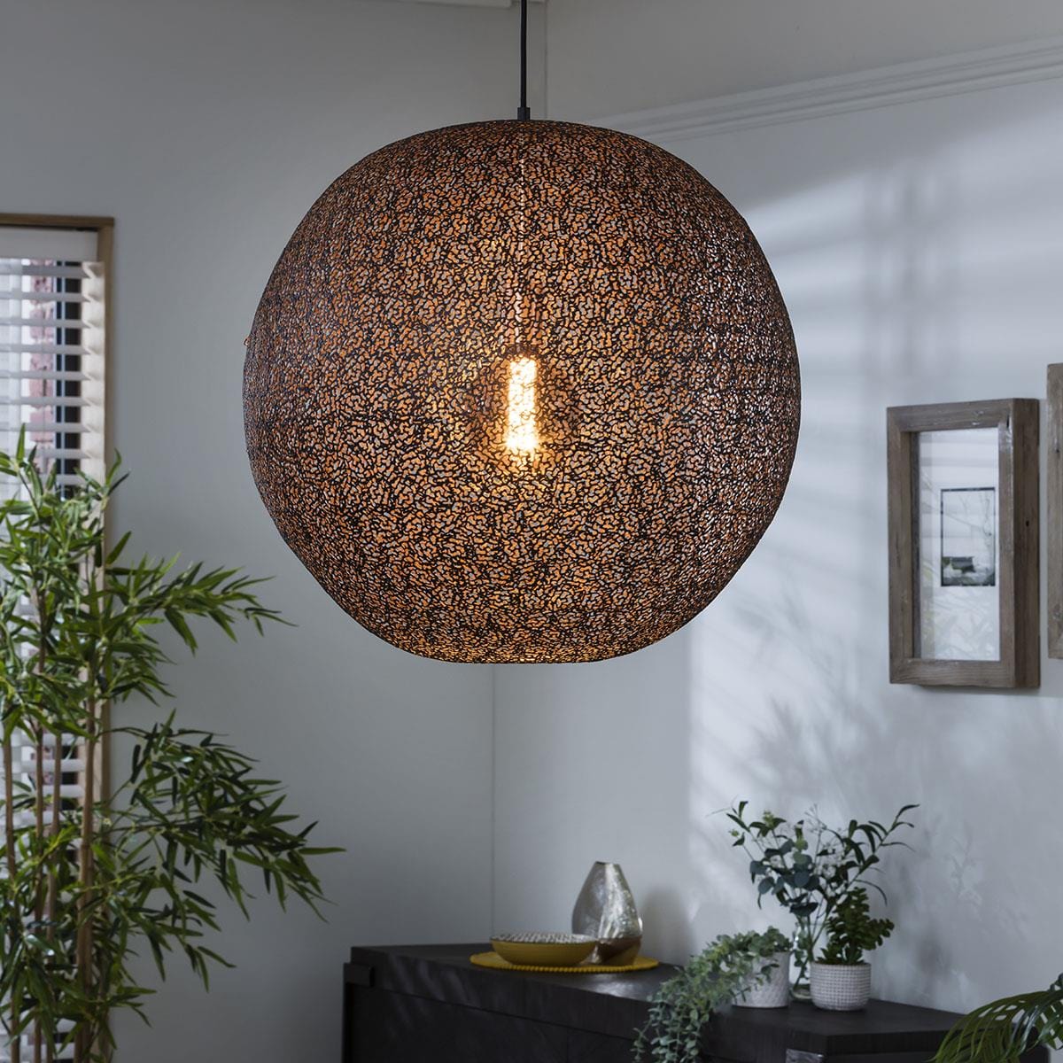 Mesh Pendant Light Sphere Fitting - Black Metal - Dimmable Bulb Included