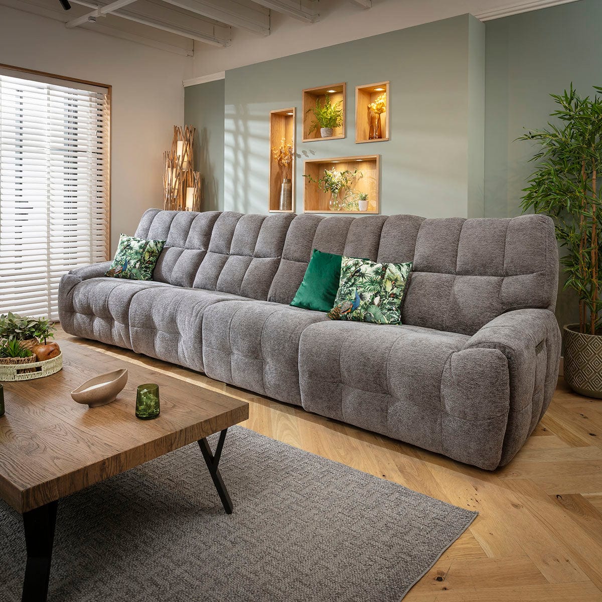 Luca Modern 4 Seater Quad Electric Recliner Sofa Charcoal Chenille 370cm 16R2