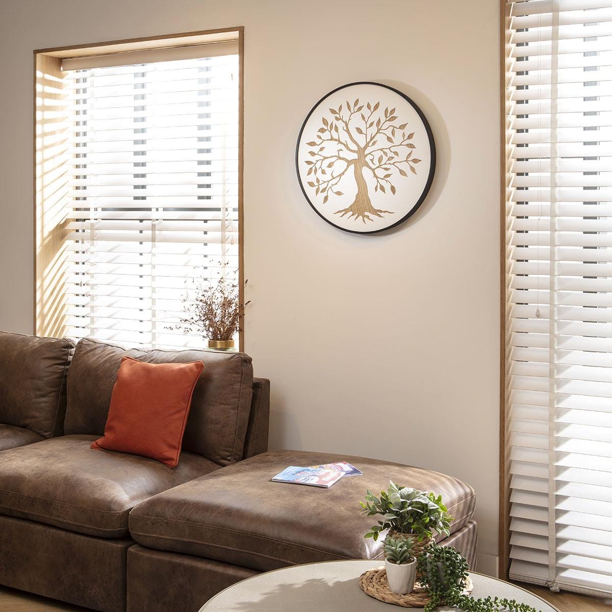 Round Wall Artwork White & Natural Wood 60x60cm