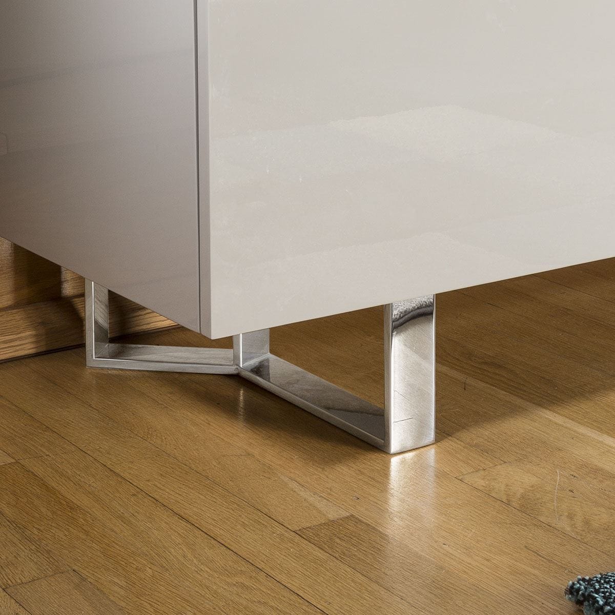 Quatropi Designer Darcy TV Stand / Cabinet Unit 1.6mtr Grey Gloss