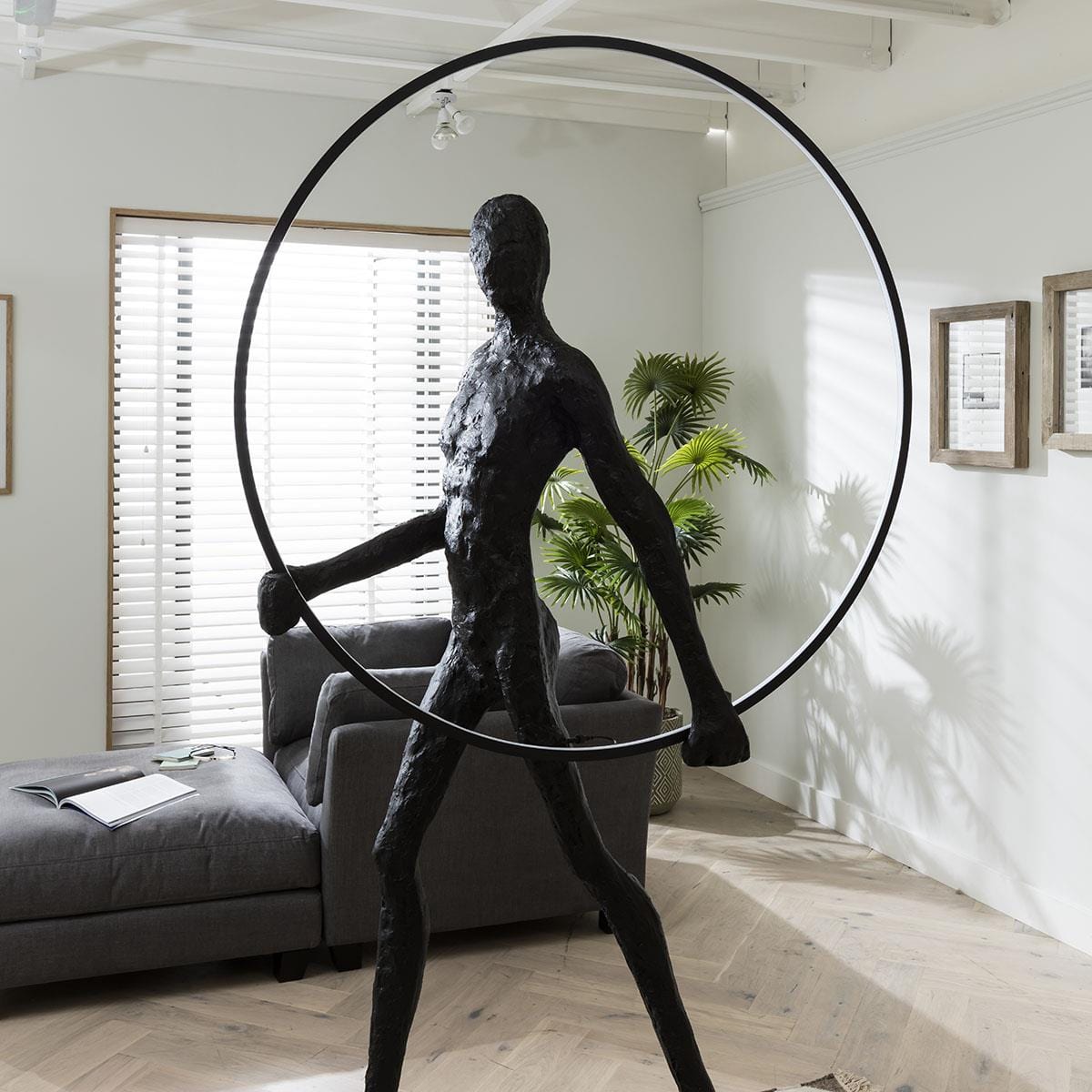 Quatropi Large Sculpture Floor Lamp Silhouette Feature 220cm - Round LED Light