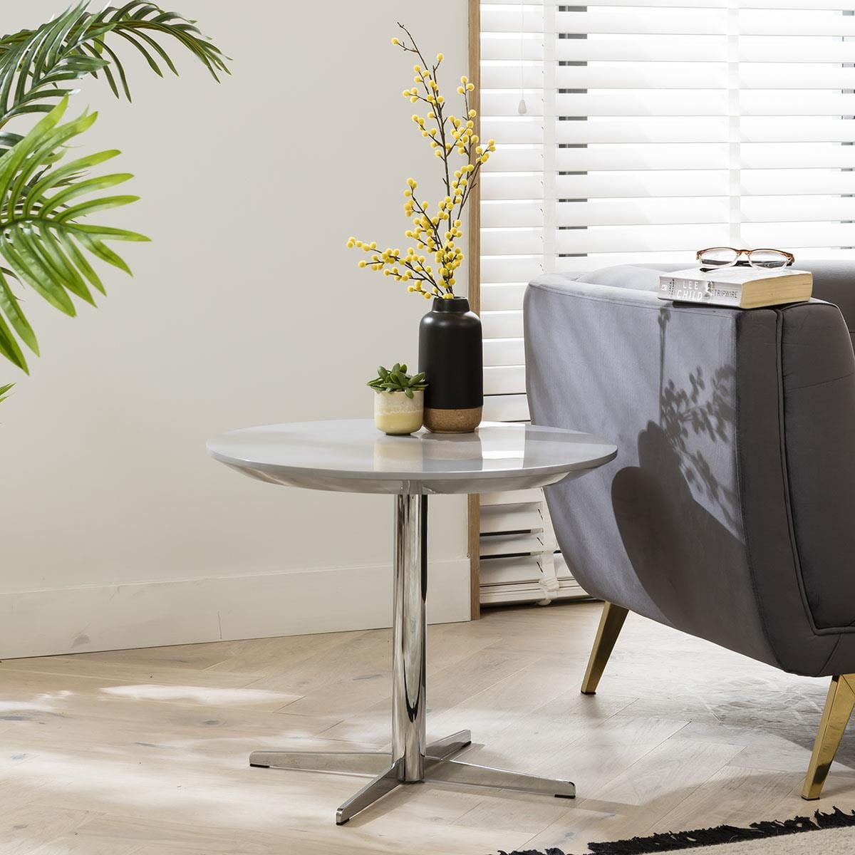 Quatropi Round Side Table Grey Gloss on Pedistal Base