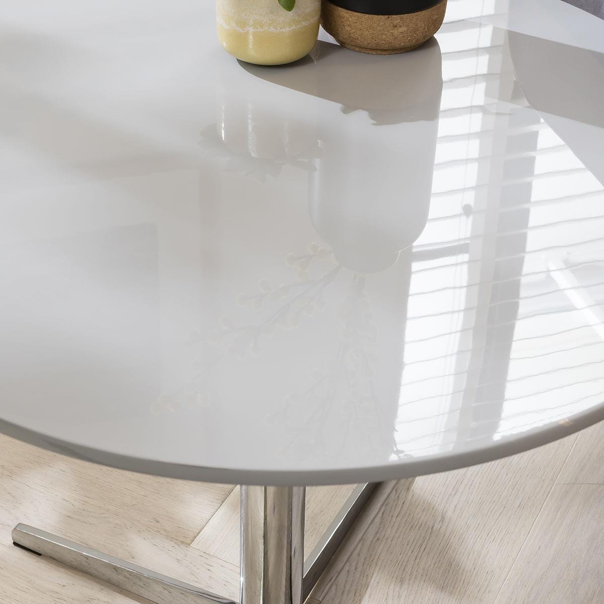 Quatropi Round Side Table Grey Gloss on Pedistal Base