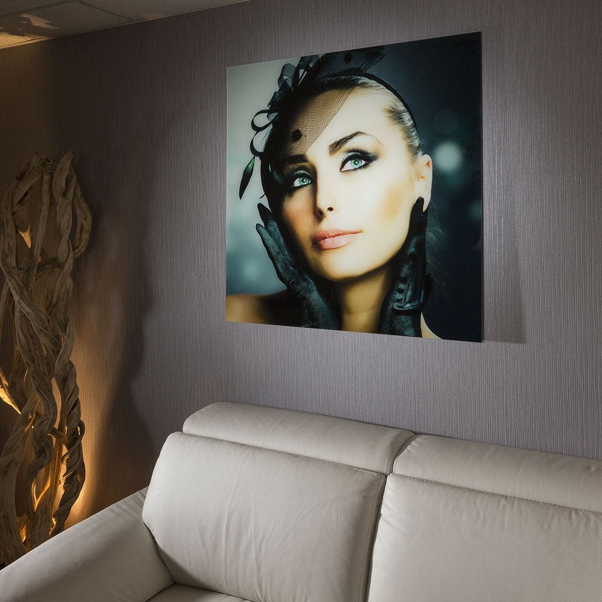 Stunning Large 1m x 1m Photo Art On Acrylic. Female Portrait GN6138