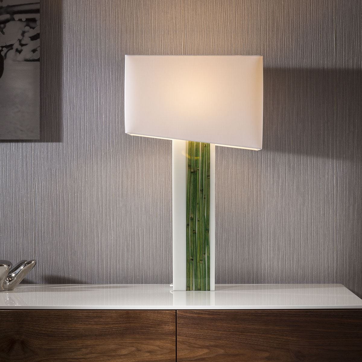 Stunning + Unique Acrylic / Bamboo table lamp/light white shade Guana